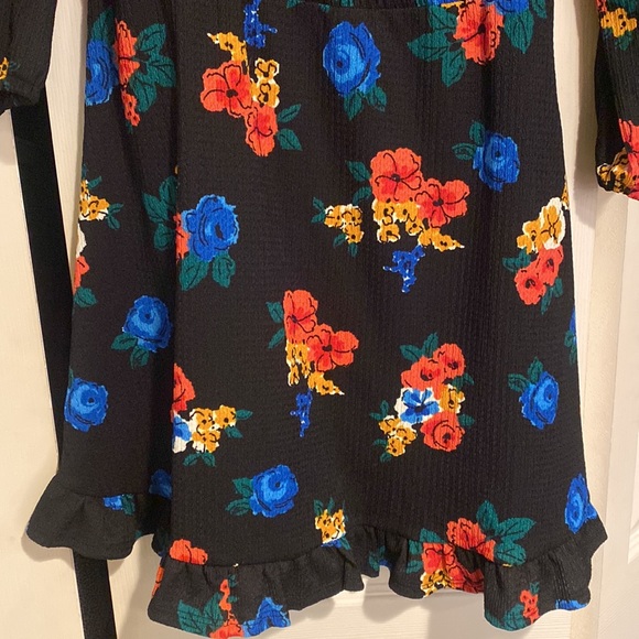 Miss Selfridge Fitted Flare Mini Dress with Ruched Waist - Picture 3 of 4